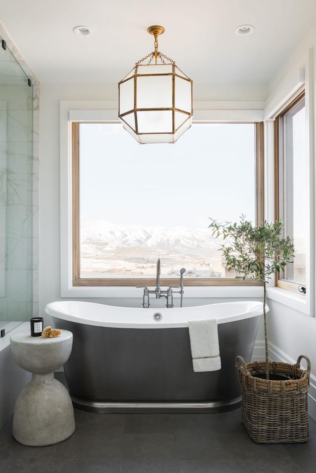 Bathroom design: statement lighting